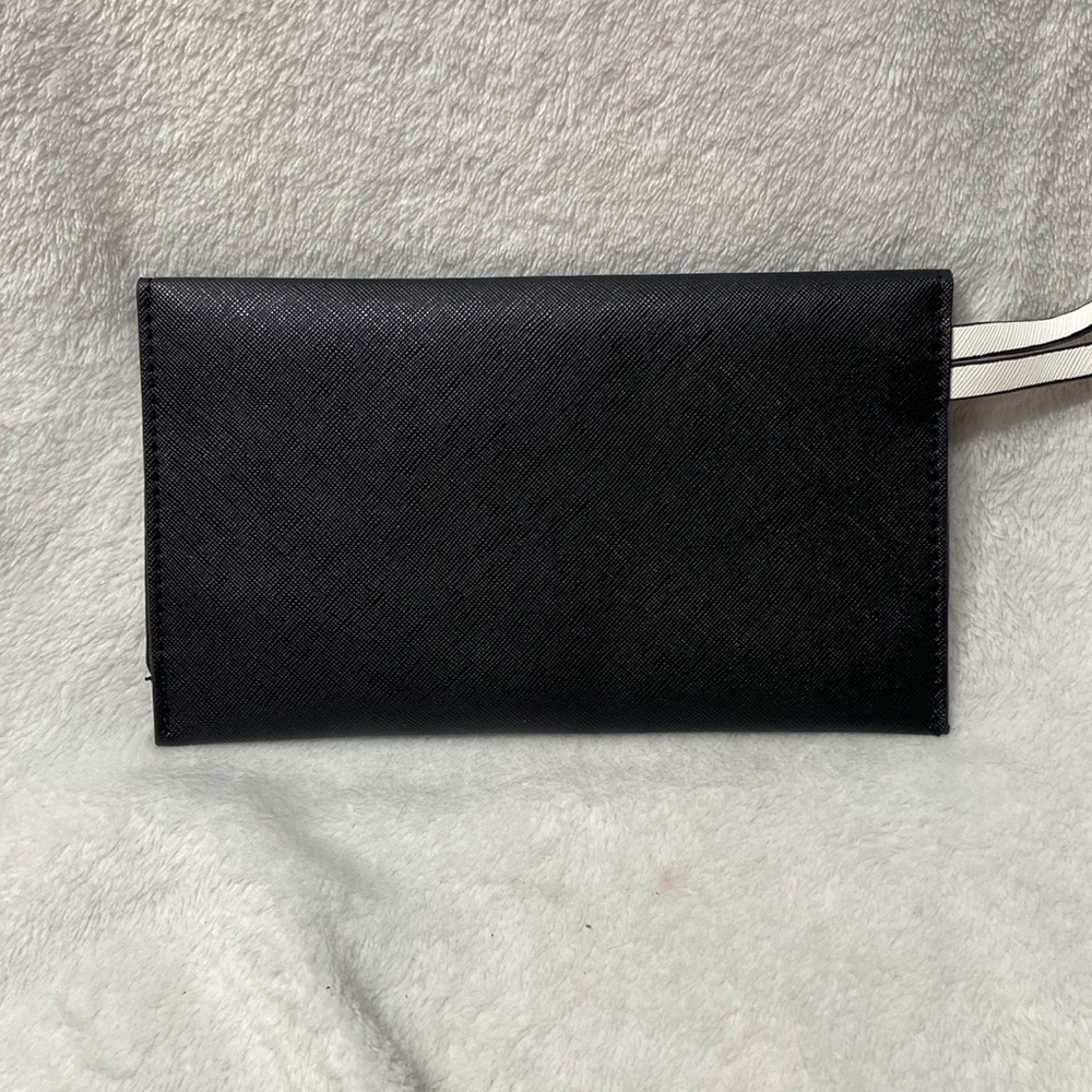 Black clutch and wristlet with card holder - Picture 4 of 15